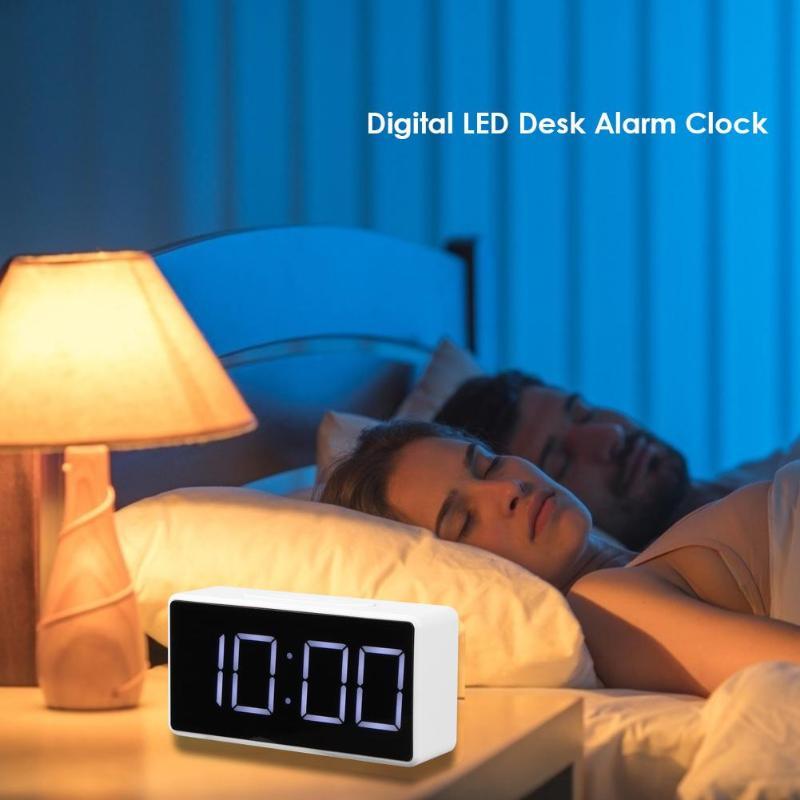 Simple electronic clock