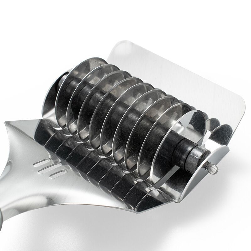 Manual noodle cutter