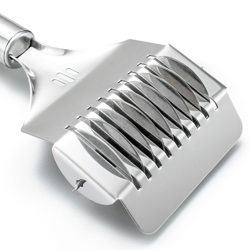 Metallic spatula with a unique design Manual noodle cutter