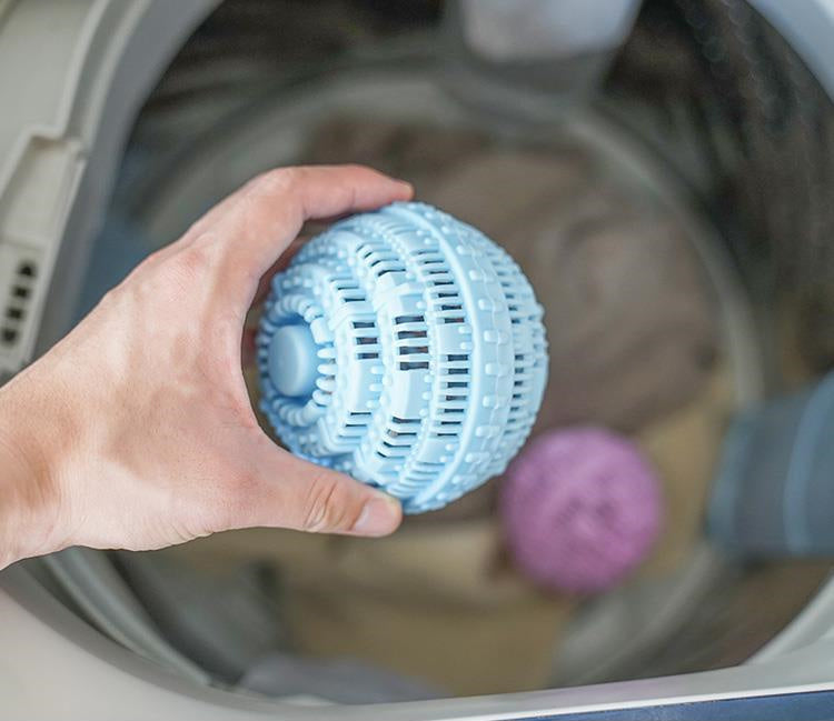 Laundry Ball – Anti-Winding, Decontamination, and Automatic Cleaning Artifact