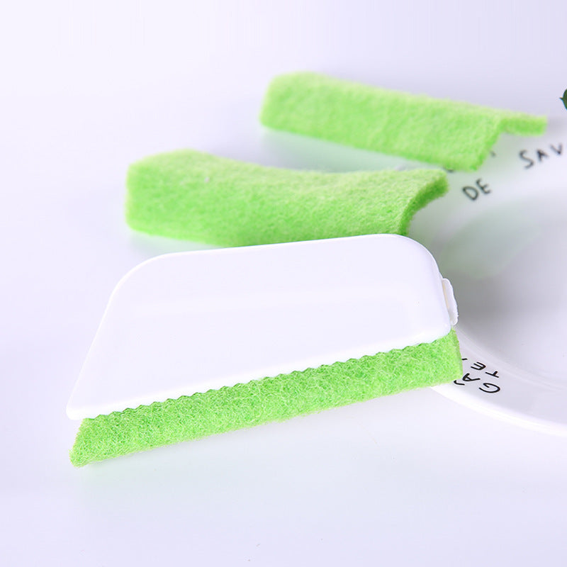 Gap Brush for Window Groove Cleaning – Durable All-Season Tool