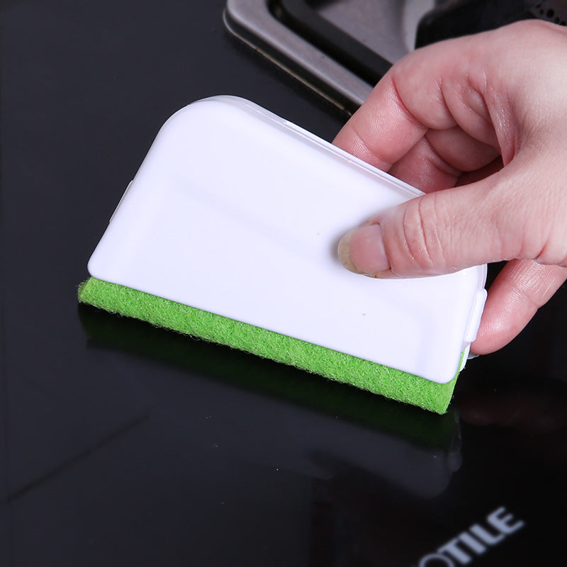 Gap Brush for Window Groove Cleaning – Durable All-Season Tool