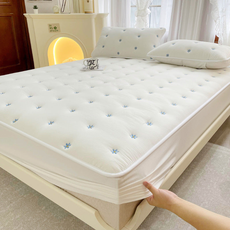 Embroidered Cotton Soybean One-Piece Fiber Mattress Cover – All-Inclusive Protection Fitted Sheet
