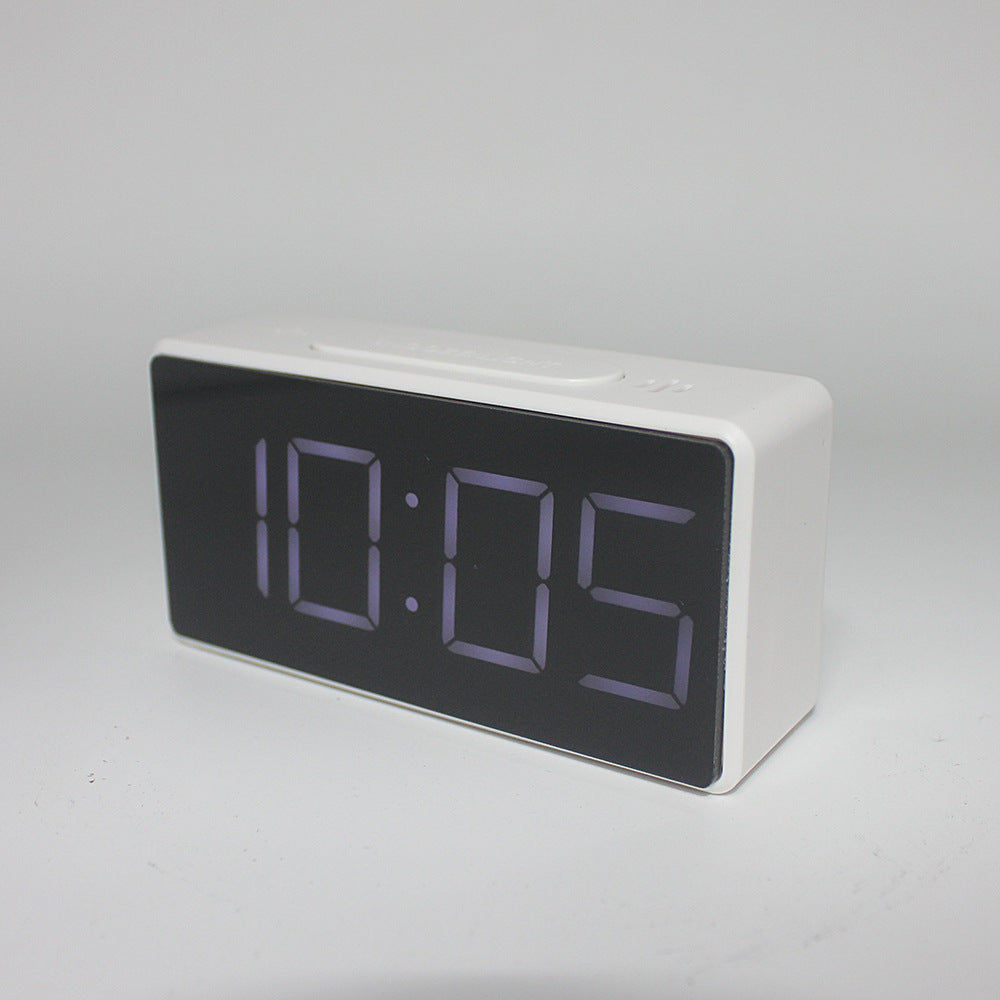 Simple electronic clock