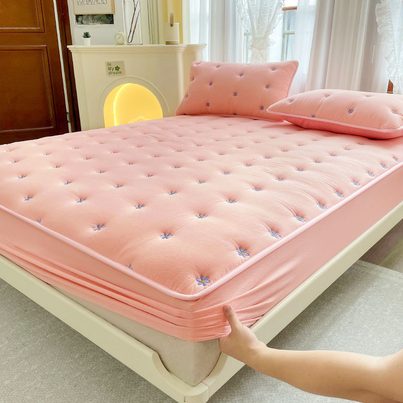Embroidered Cotton Soybean One-Piece Fiber Mattress Cover – All-Inclusive Protection Fitted Sheet