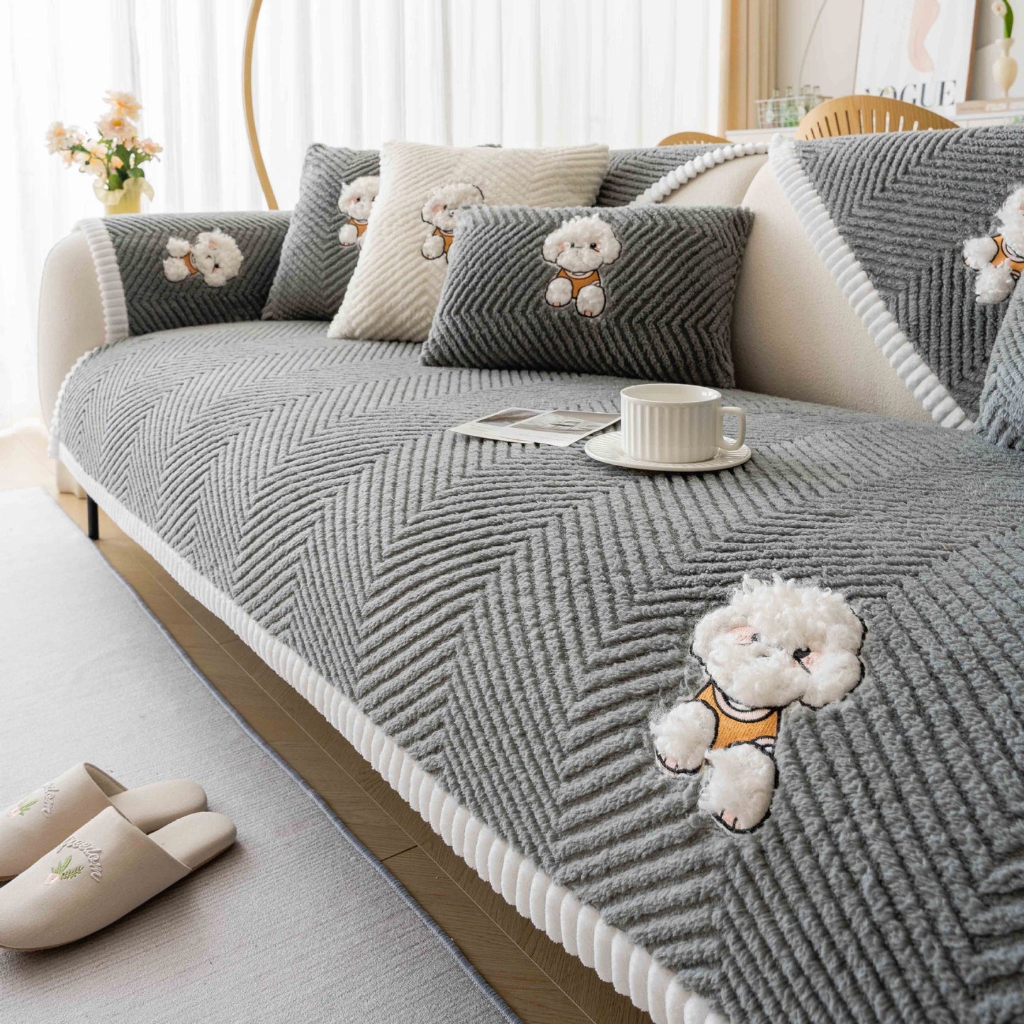 Cartoon Teddy Sofa Cushion Non-Slip Cover Towel – Flannel Dust Cover with Cute Animal Pattern