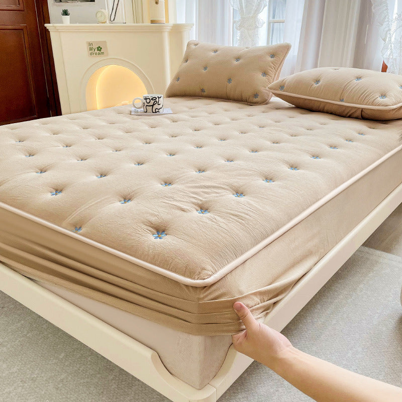 Embroidered Cotton Soybean One-Piece Fiber Mattress Cover – All-Inclusive Protection Fitted Sheet