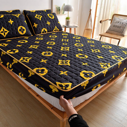 Mattress Cover – All-Inclusive Dust Protection with Optional Pillowcases